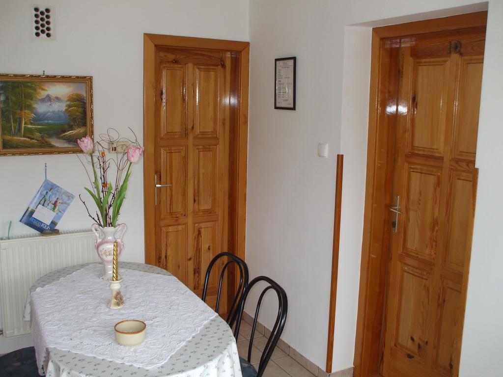 Petrovics Apartmanhaz 1 Bük エクステリア 写真